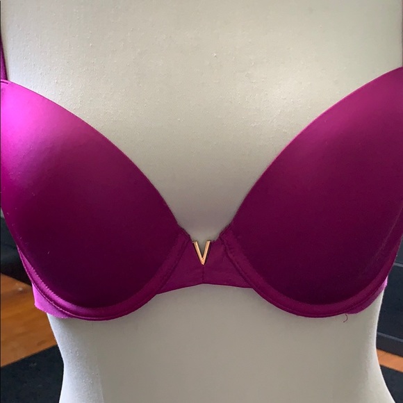 Victoria’s Secret lined Demi bra - Picture 2 of 6